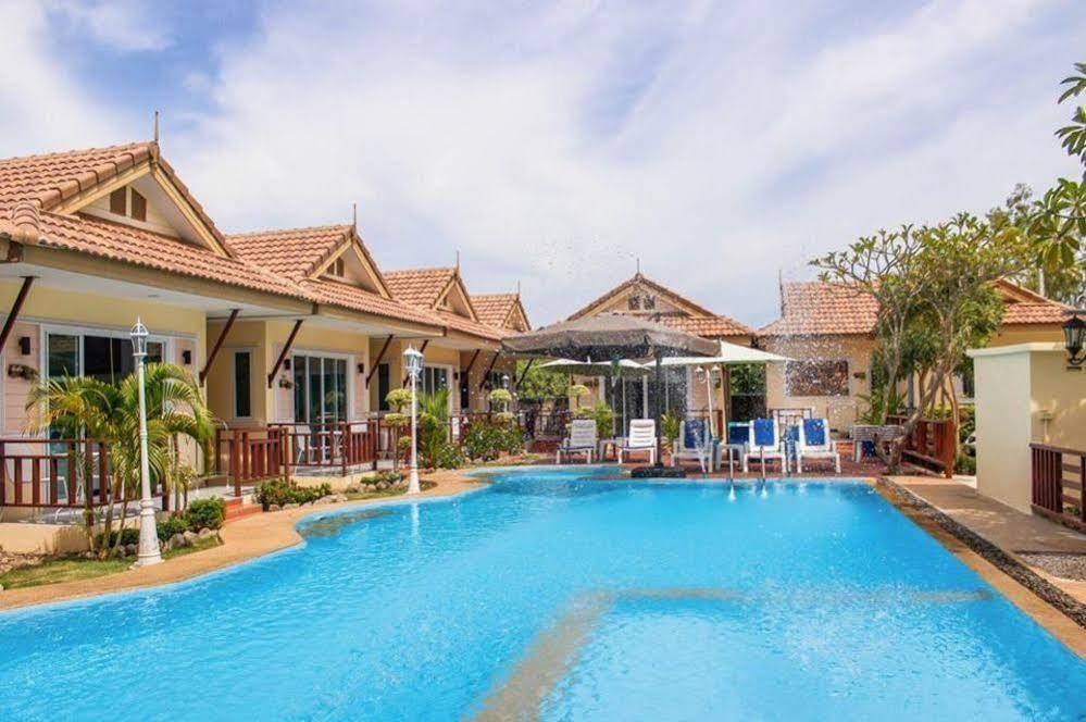 Charm Resort Cha-Am Luaran gambar