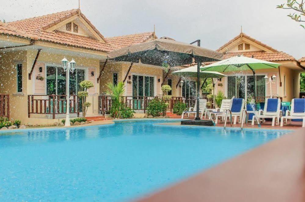 Charm Resort Cha-Am Luaran gambar